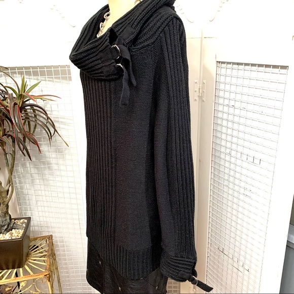 Torrid black rib knit sweater with cowl neck and D-ring accents- 1X - Picture 4 of 11